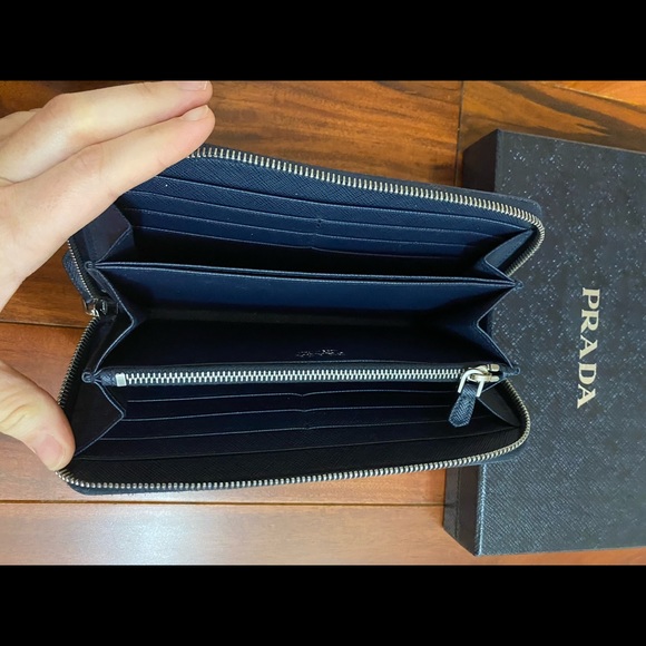 Authentic Prada Wallet Navy - Picture 3 of 3